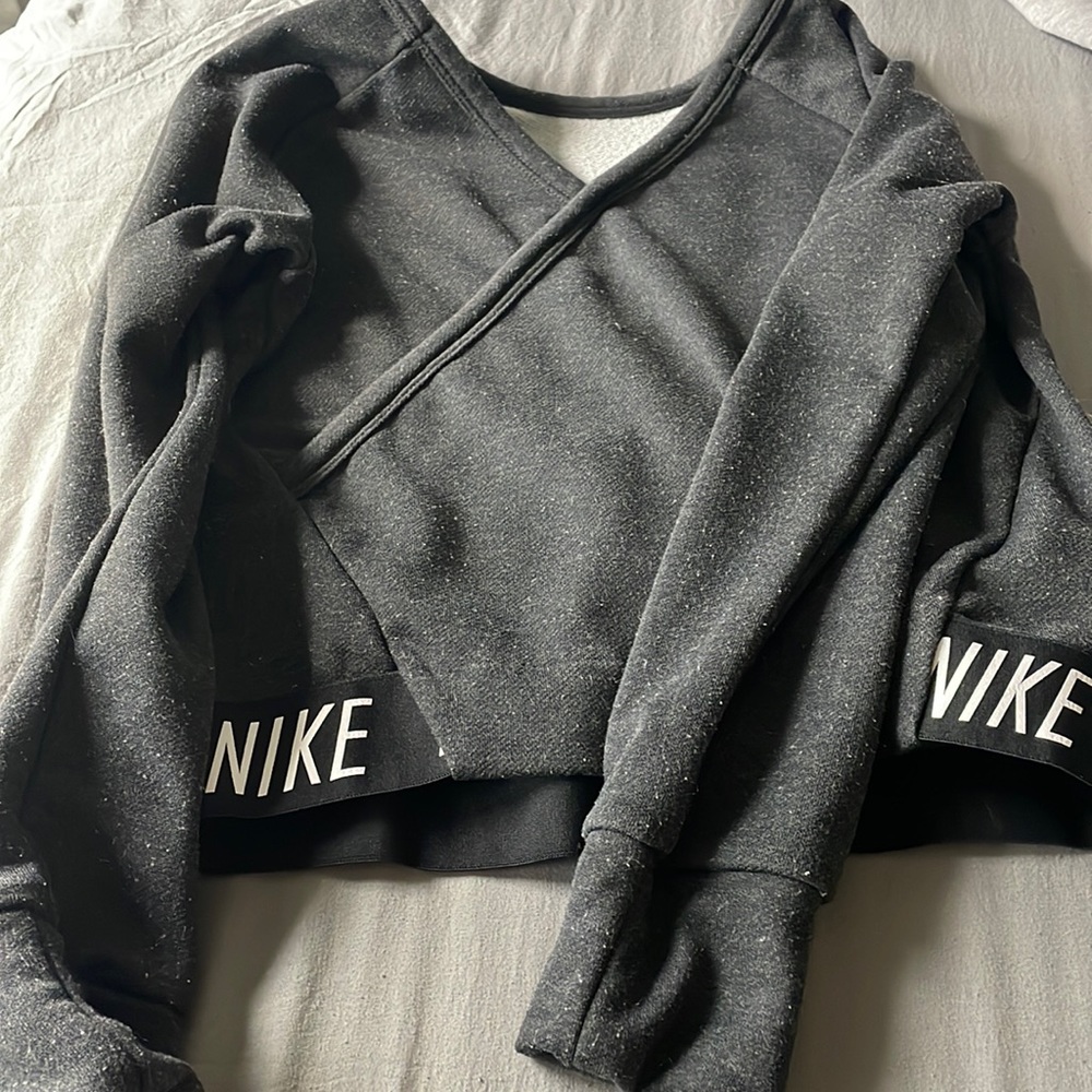 Cropped sweater